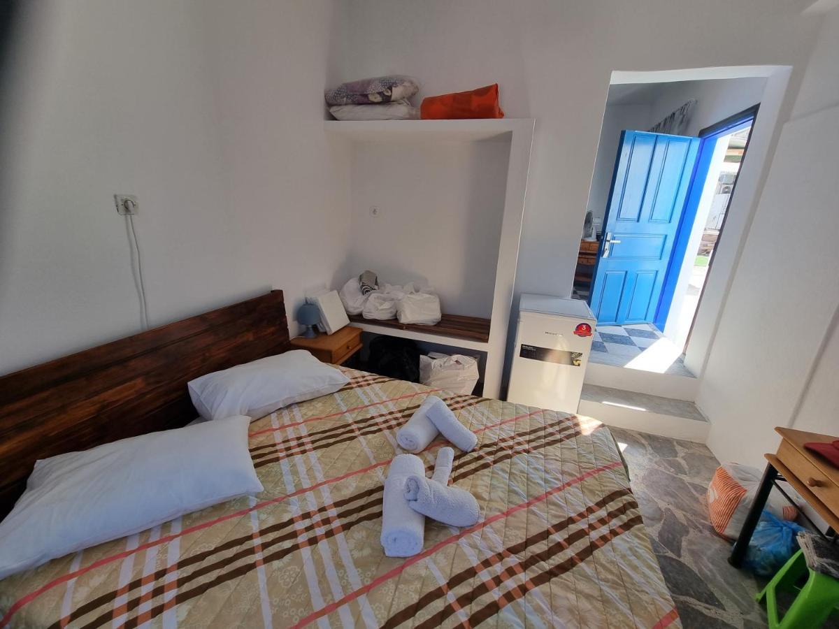 Santorini Pleasure Studios ฟิรา ภายนอก รูปภาพ